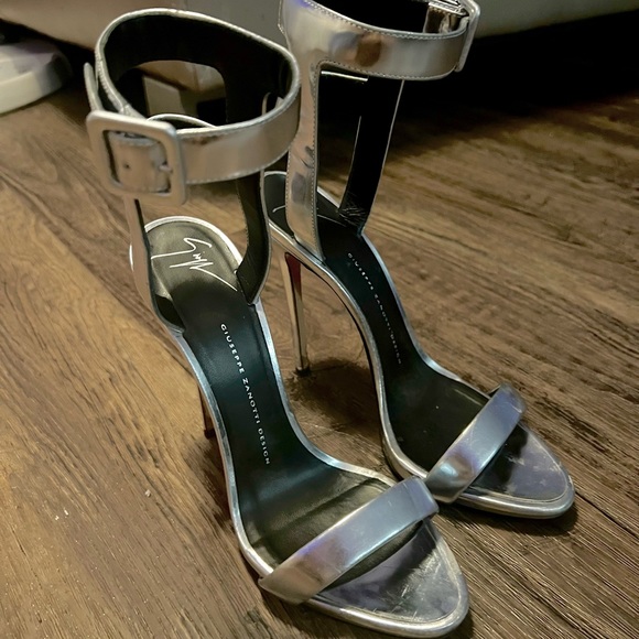 giuseppe zanotti heels silver